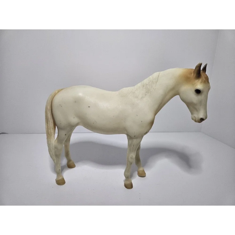 Vintage Breyer Traditional Thoroughbred Mare Medicine Hat Alabaster Horse U.S.A.